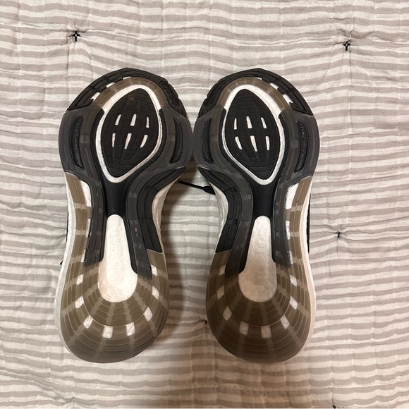 Adidas Ultraboost - Picture 6 of 6